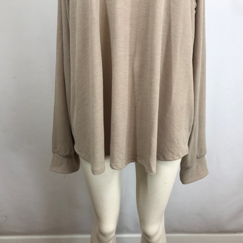 LIKE LOVE Tan Waffle Knit Ruffle Sleeve Long Sleeve Top Women's 2X - Picture 3 of 8